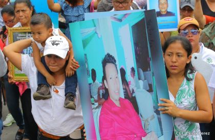 Familias nicaragüenses exigen justicia para las víctimas del terrorismo golpista