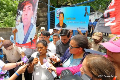 Familias nicaragüenses exigen justicia para las víctimas del terrorismo golpista