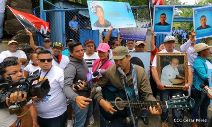 Familias nicaragüenses exigen justicia para las víctimas del terrorismo golpista