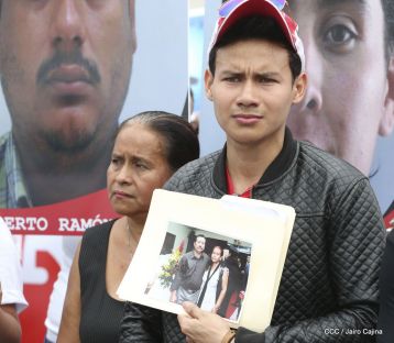 Familias nicaragüenses exigen justicia para las víctimas del terrorismo golpista