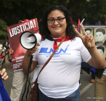 Estudiantes comprometidos por la Paz y la Justicia para las víctimas del terrorismo golpista