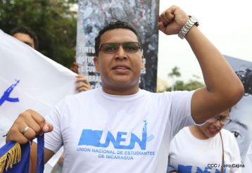 Estudiantes comprometidos por la Paz y la Justicia para las víctimas del terrorismo golpista