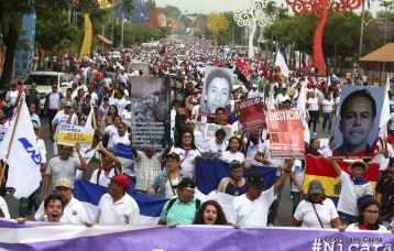 Estudiantes comprometidos por la Paz y la Justicia para las víctimas del terrorismo golpista