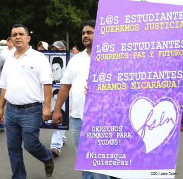 Estudiantes comprometidos por la Paz y la Justicia para las víctimas del terrorismo golpista