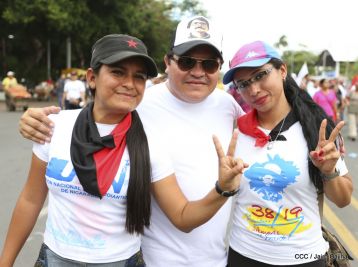 Estudiantes comprometidos por la Paz y la Justicia para las víctimas del terrorismo golpista