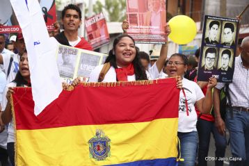 Estudiantes comprometidos por la Paz y la Justicia para las víctimas del terrorismo golpista
