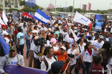 Estudiantes comprometidos por la Paz y la Justicia para las víctimas del terrorismo golpista