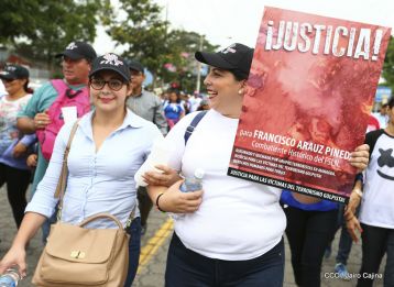 Estudiantes comprometidos por la Paz y la Justicia para las víctimas del terrorismo golpista