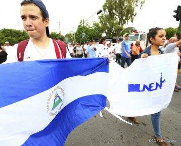 Estudiantes comprometidos por la Paz y la Justicia para las víctimas del terrorismo golpista