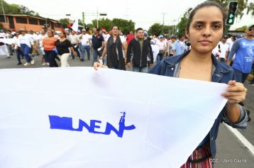 Estudiantes comprometidos por la Paz y la Justicia para las víctimas del terrorismo golpista