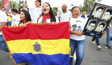 Estudiantes comprometidos por la Paz y la Justicia para las víctimas del terrorismo golpista
