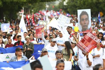 Estudiantes comprometidos por la Paz y la Justicia para las víctimas del terrorismo golpista