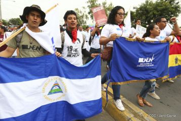 Estudiantes comprometidos por la Paz y la Justicia para las víctimas del terrorismo golpista