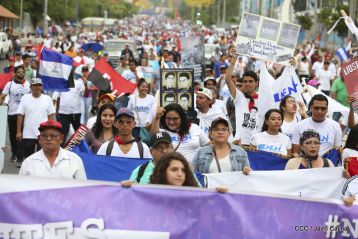 Estudiantes comprometidos por la Paz y la Justicia para las víctimas del terrorismo golpista