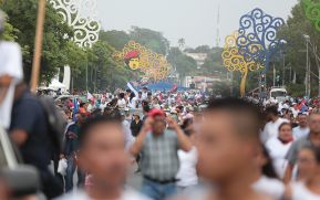 Estudiantes comprometidos por la Paz y la Justicia para las víctimas del terrorismo golpista