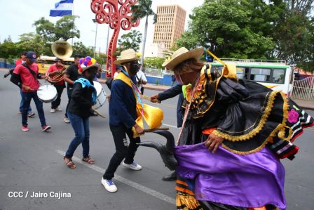 Managua de fiesta: Carnaval en la Bolívar y despedida de Minguito
