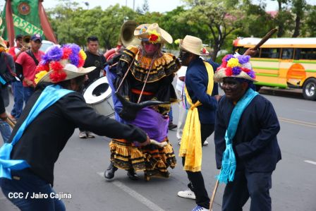 Managua de fiesta: Carnaval en la Bolívar y despedida de Minguito
