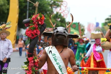 Managua de fiesta: Carnaval en la Bolívar y despedida de Minguito