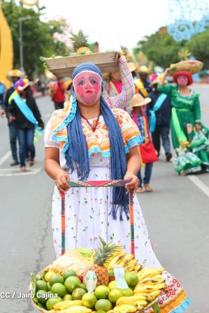 Managua de fiesta: Carnaval en la Bolívar y despedida de Minguito