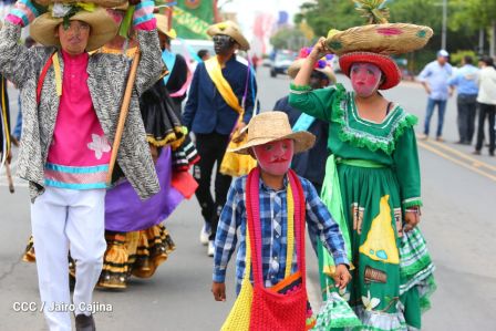 Managua de fiesta: Carnaval en la Bolívar y despedida de Minguito