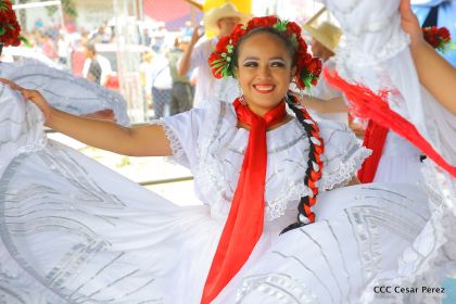 Managua de fiesta: Carnaval en la Bolívar y despedida de Minguito