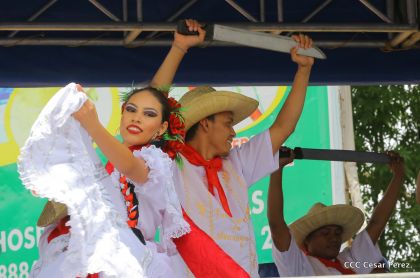 Managua de fiesta: Carnaval en la Bolívar y despedida de Minguito