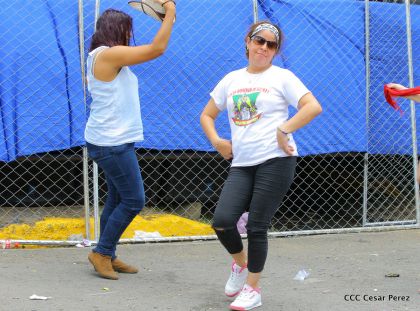 Managua de fiesta: Carnaval en la Bolívar y despedida de Minguito