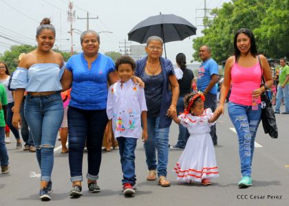 Managua de fiesta: Carnaval en la Bolívar y despedida de Minguito