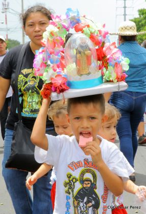 Managua de fiesta: Carnaval en la Bolívar y despedida de Minguito