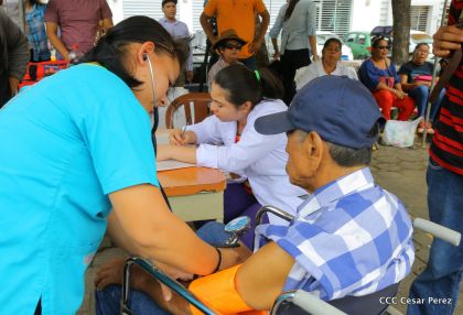 Managua de fiesta: Carnaval en la Bolívar y despedida de Minguito