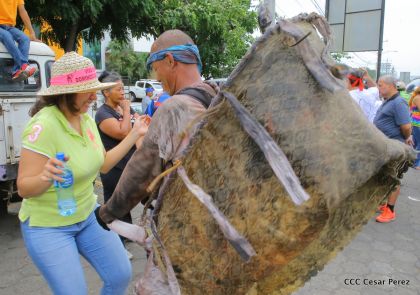 Managua de fiesta: Carnaval en la Bolívar y despedida de Minguito