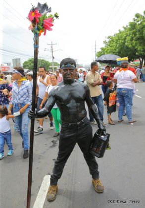 Managua de fiesta: Carnaval en la Bolívar y despedida de Minguito