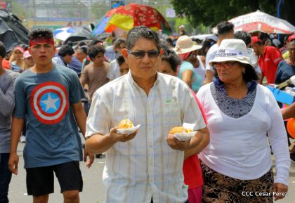 Managua de fiesta: Carnaval en la Bolívar y despedida de Minguito
