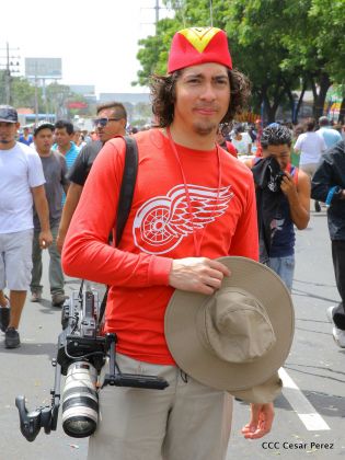 Managua de fiesta: Carnaval en la Bolívar y despedida de Minguito