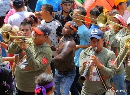 Managua de fiesta: Carnaval en la Bolívar y despedida de Minguito
