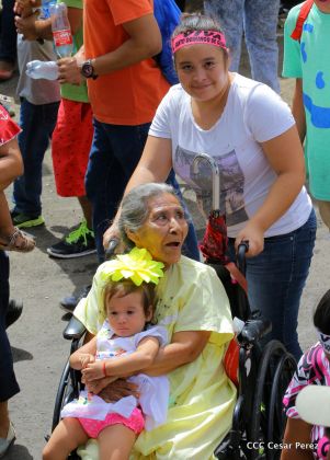 Managua de fiesta: Carnaval en la Bolívar y despedida de Minguito