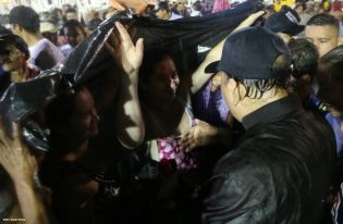 Daniel y Rosario rinden homenaje al Comandante Carlos Fonseca en el 37 Aniversario de su Tránsito a la Inmortalidad