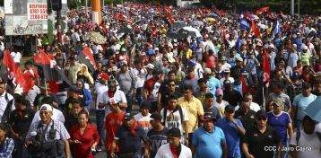 Nicaragüenses reclaman paz y justicia en las calles 