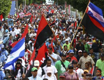 Nicaragüenses reclaman paz y justicia en las calles 