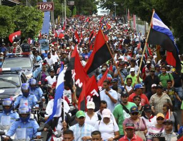 Nicaragüenses reclaman paz y justicia en las calles 
