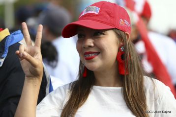 Nicaragüenses reclaman paz y justicia en las calles 