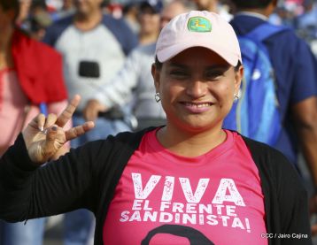 Nicaragüenses reclaman paz y justicia en las calles 