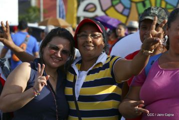 Nicaragüenses reclaman paz y justicia en las calles 