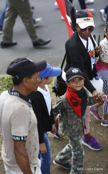 Nicaragüenses reclaman paz y justicia en las calles 