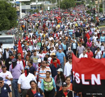 Nicaragüenses reclaman paz y justicia en las calles 
