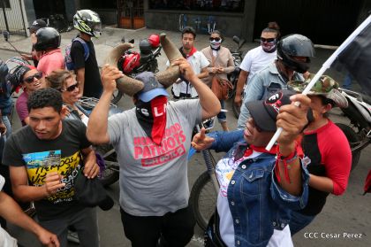 Nicaragüenses reclaman paz y justicia en las calles 