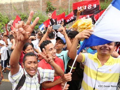 Nicaragüenses reclaman paz y justicia en las calles 