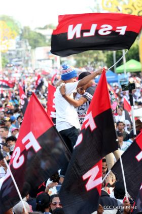 Nicaragüenses reclaman paz y justicia en las calles 