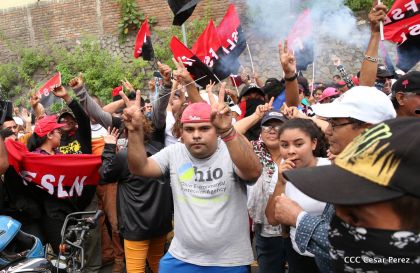 Nicaragüenses reclaman paz y justicia en las calles 