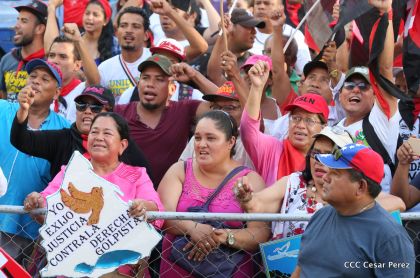 Nicaragüenses reclaman paz y justicia en las calles 